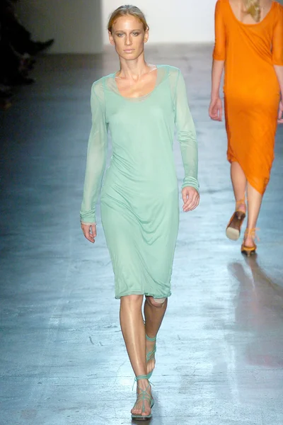 Look 14